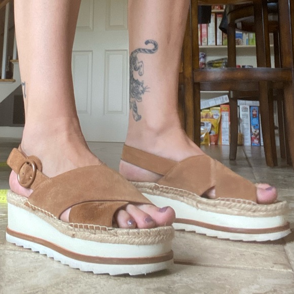 Marc Fisher “Gandy” platform slingback sandal - Picture 2 of 7